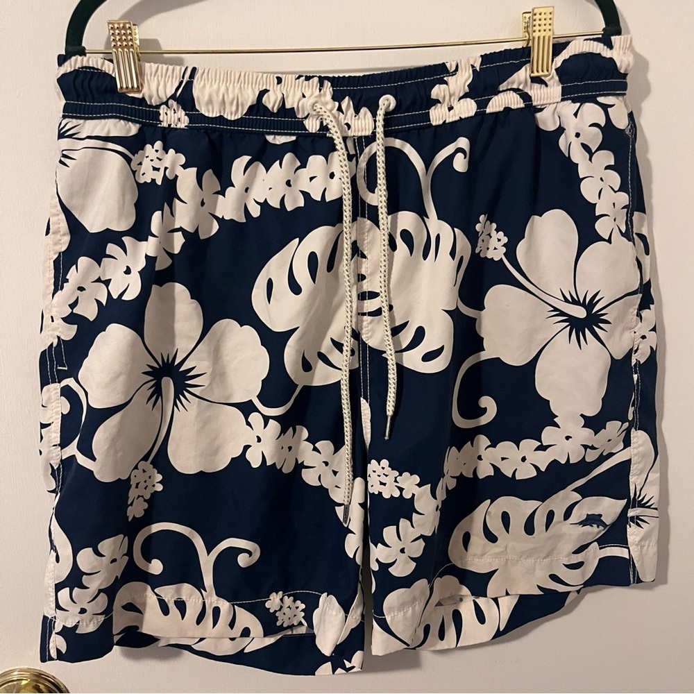 Tommy Bahama Relax Hibiscus Swim Trunks Blue White Men’s Size Large
